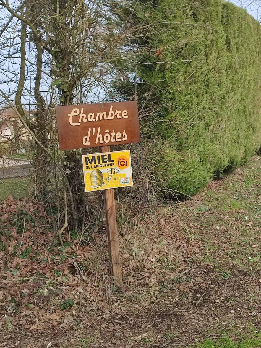 Chambre D'Hotes A La Campagne "Le Coudry" Serley Buitenkant foto